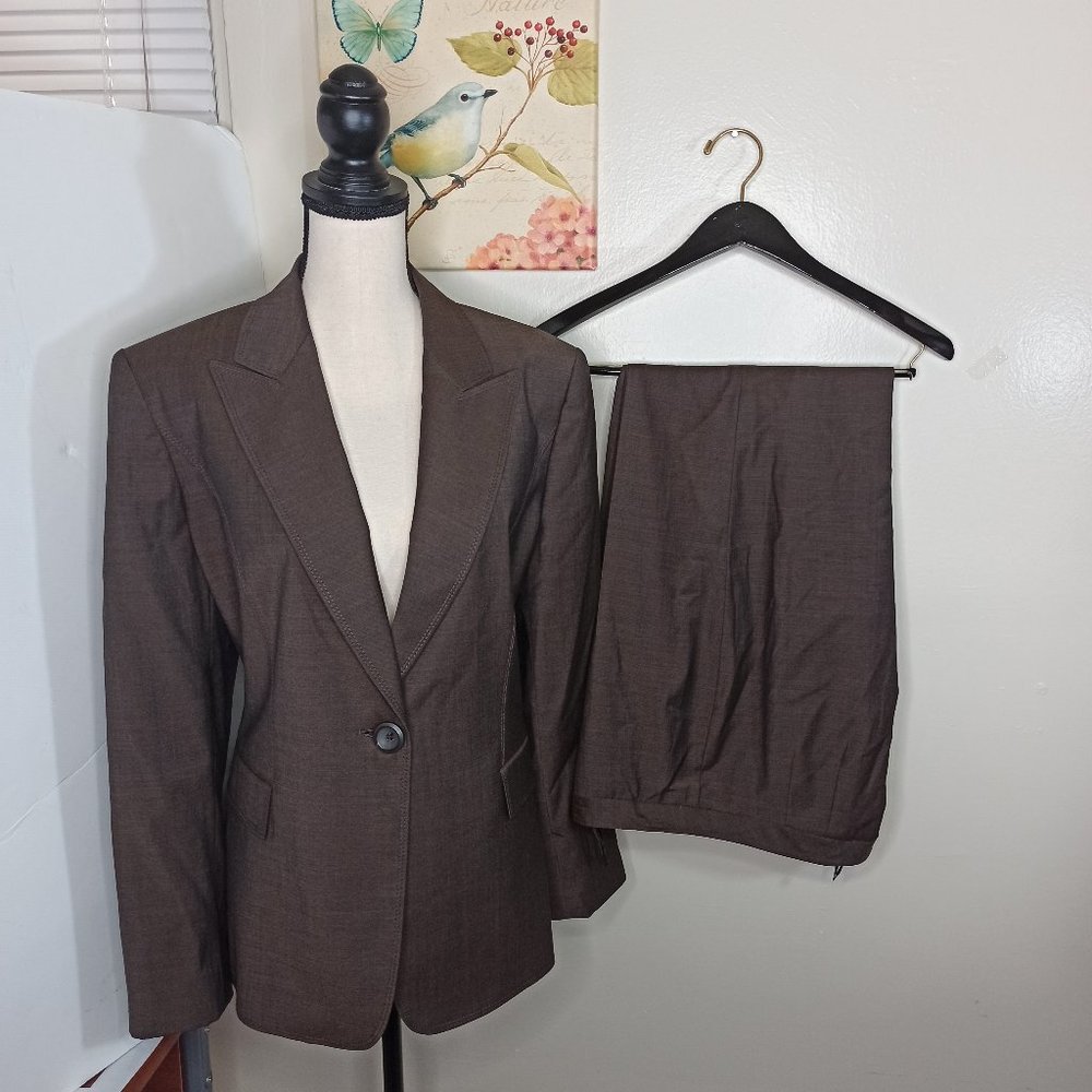 TAHARI Jacket Suit 2 Piece Pant Brown One Button